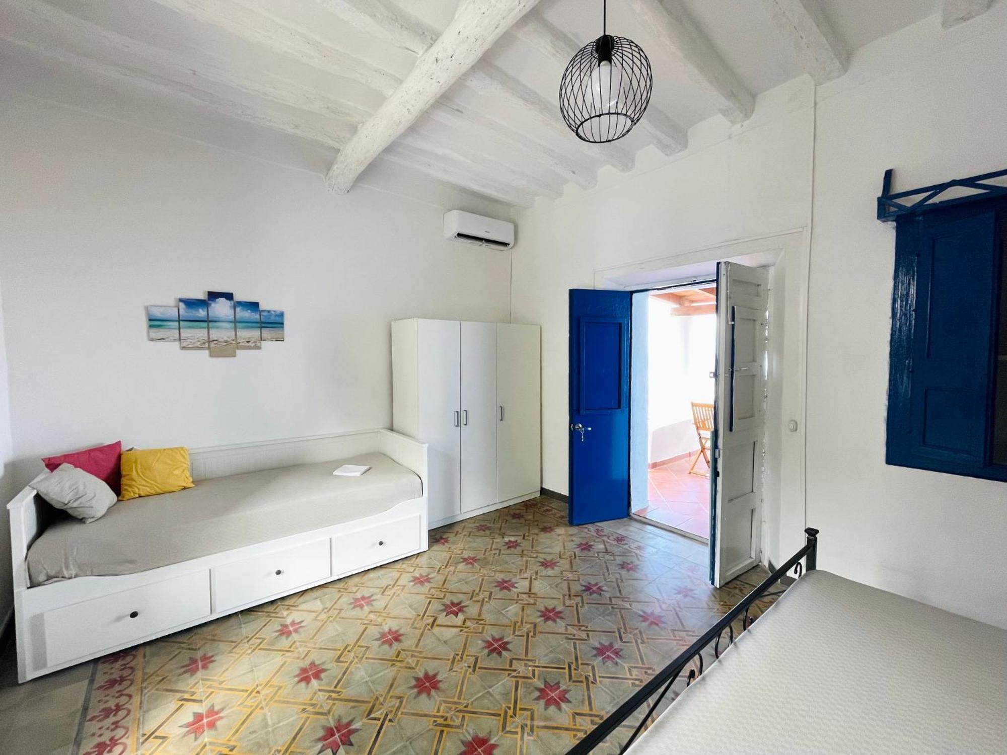 Villa Margherita - Appartamenti A Due Passi Dal Corso Di Santa Marina Salina A 100 Mt Dalla Spiaggia Exterior foto